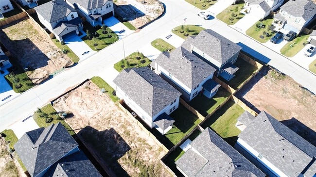 Building Photo - 211 Brazen Forest Trl