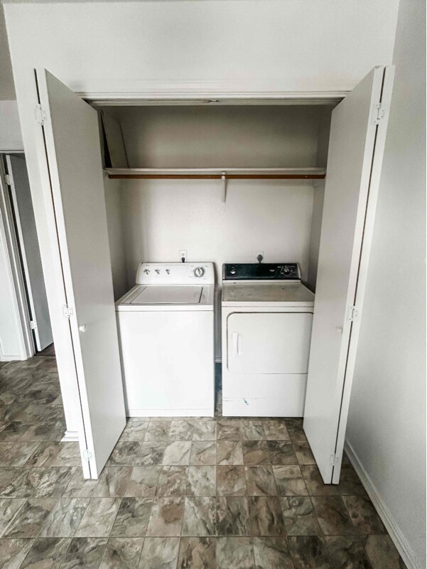 Building Photo - 1604 Windward Dr