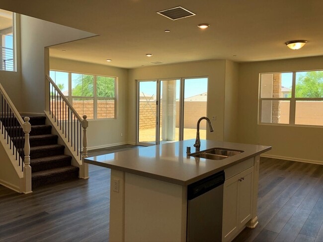 Building Photo - Long Term - Spacious 4 Bedroom Home @ Terra Lago in Indio!