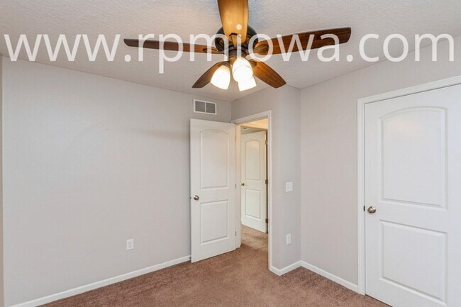 Building Photo - FINISHED BASEMENT!! 4 Bedroom, 3 Bathroom Home in North Ankeny