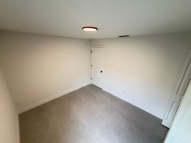 Building Photo - Brand-New 4BR Palm Bay Retreat Designed for Modern Living! NEW BUILD HOME!