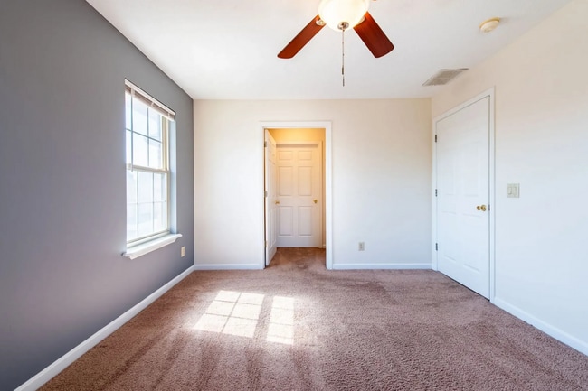 2.png - Autumn Ridge Apartments