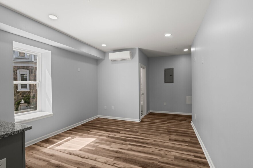 Building Photo - 3412 N 19th St