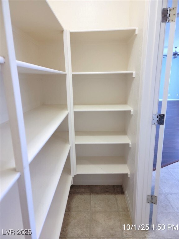 Building Photo - 10465 Saddle Mountain St