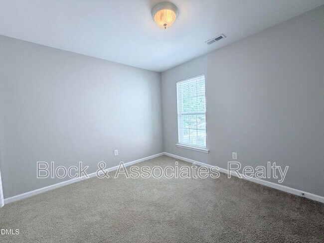 Building Photo - 2101 Addenbrock Dr