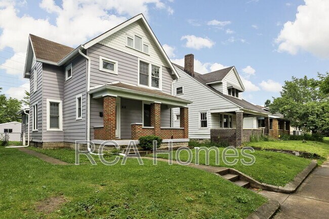 Building Photo - 418 N Drexel Ave