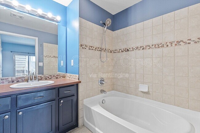 Building Photo - 18602 E Water Dr