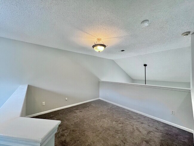 Building Photo - OPEN and SPACIOUS!