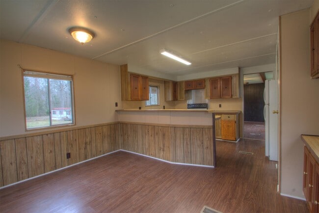 Building Photo - 30 PR 1186 Lot 8