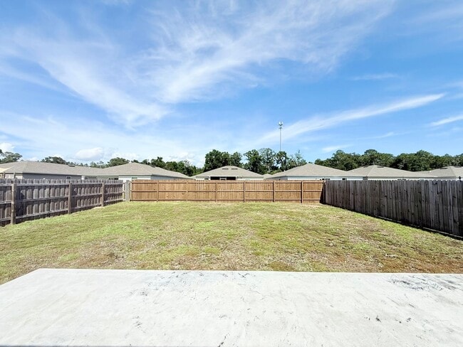 Building Photo - 4378 Jitterbug St