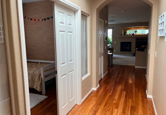 Building Photo - COMING SOON! Ridgebrook Single-Story with New Upgrades Near Downtown Summerlin