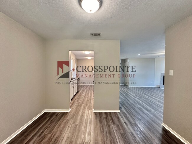 Building Photo - Edinburgh 4510/4512