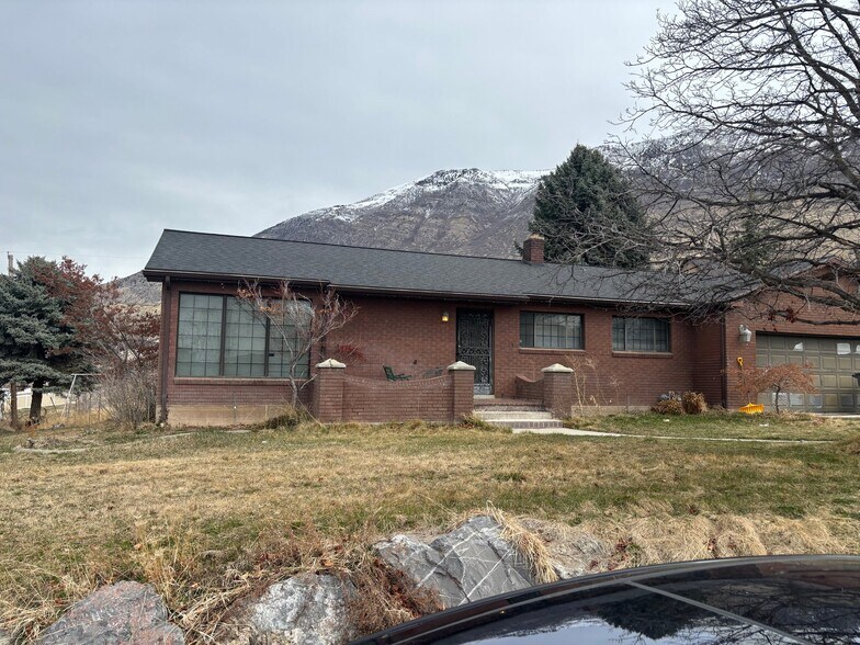 Building Photo - 555 E 1100 N