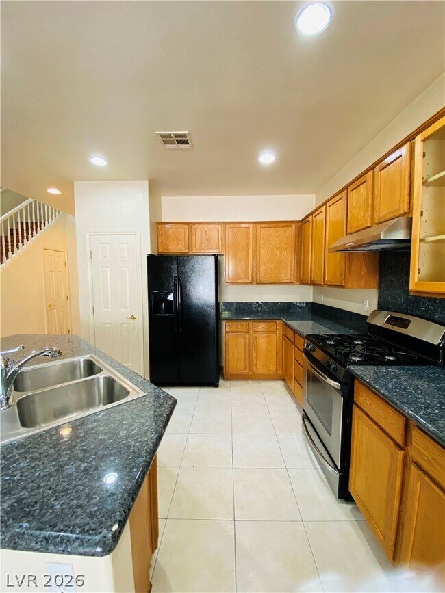 Building Photo - 7020 Somera Way