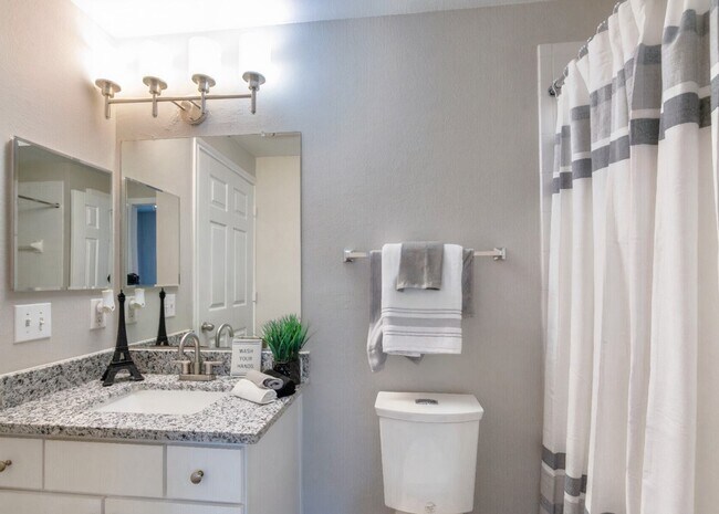 Building Photo - 17111 Hafer Rd