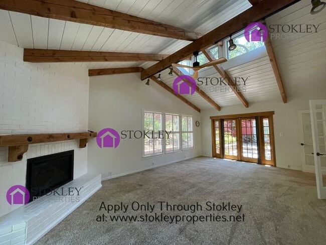 Building Photo - 149 Alegra Ln