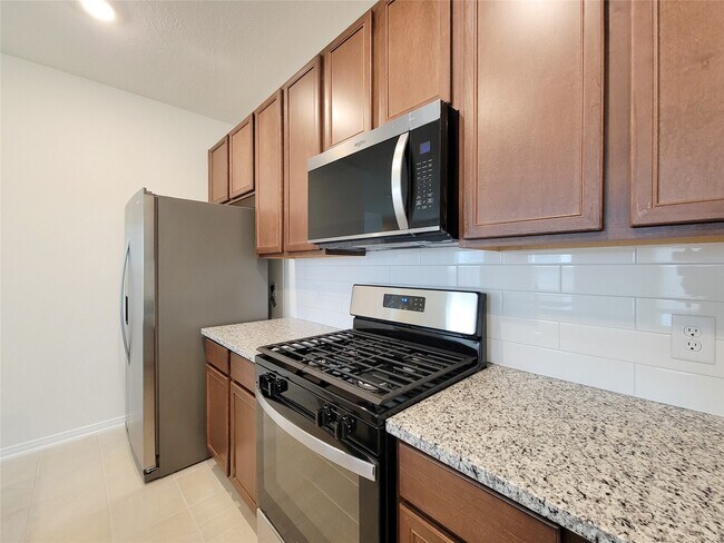 Building Photo - 2809 Cordova Hl Dr