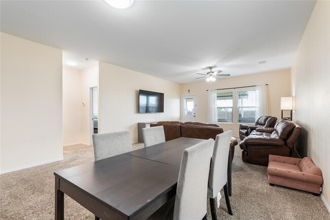 Building Photo - 509 Halfmoon Dr