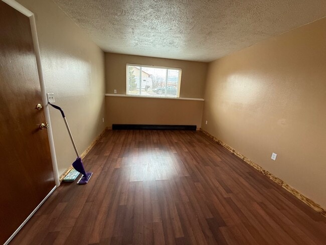 Building Photo - 310 N 9th Ave