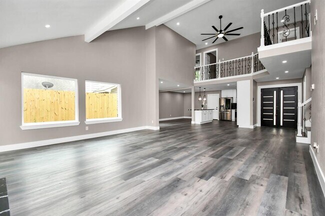 Building Photo - 3227 Westwick Dr