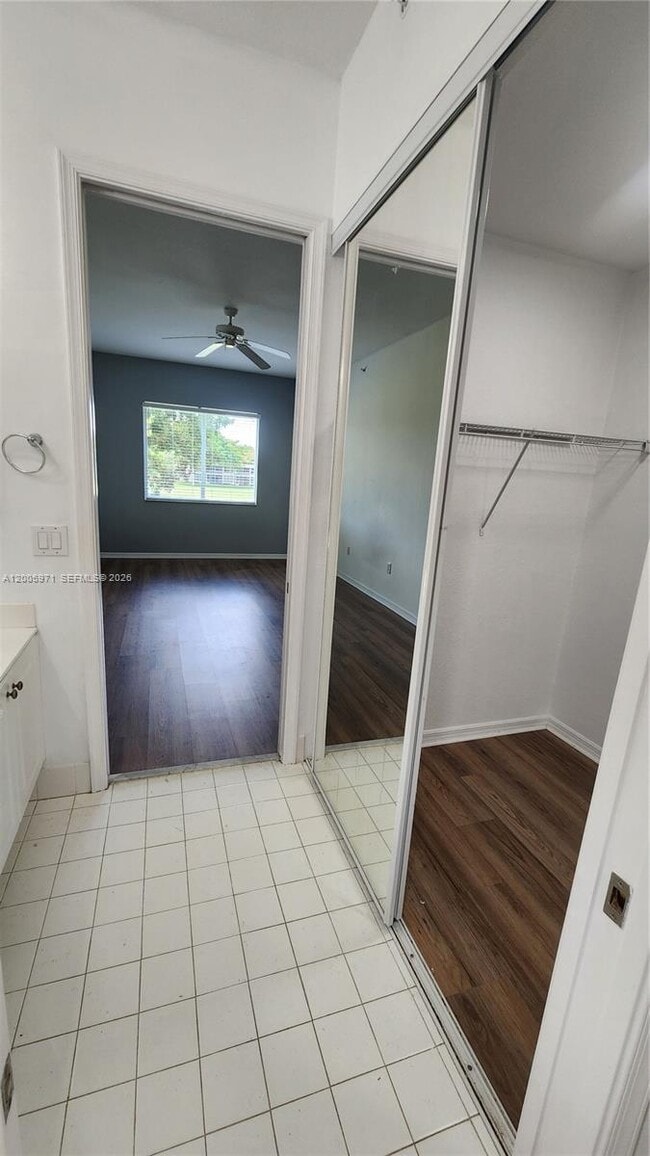 Building Photo - 3600 Oaks Clubhouse Dr
