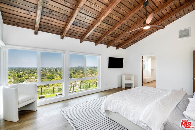 Building Photo - 6426 Ellenview Ave