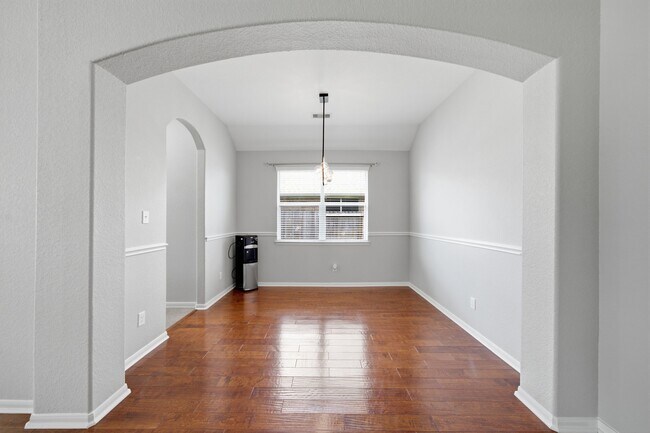 Building Photo - 4207 Canterbury Park Ln