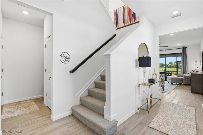 Building Photo - 1657 Serena Ave