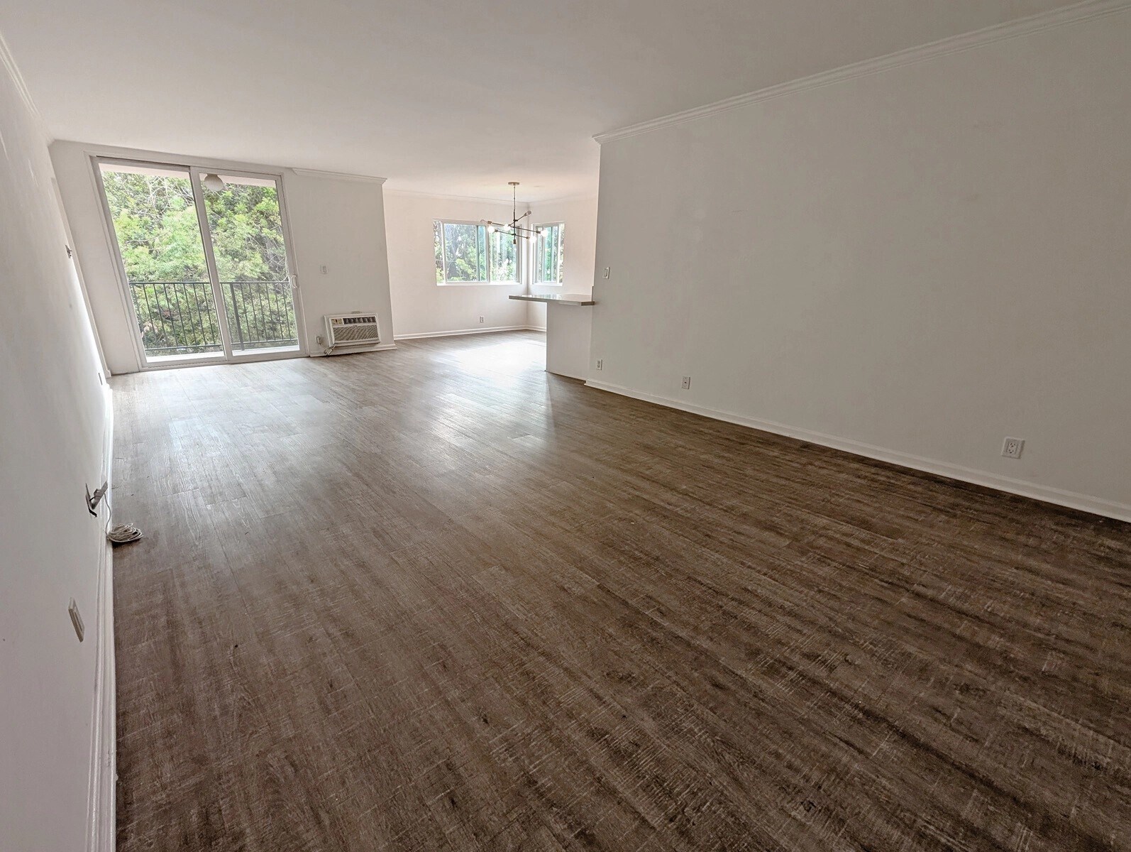 Building Photo - 118 S Wetherly Dr