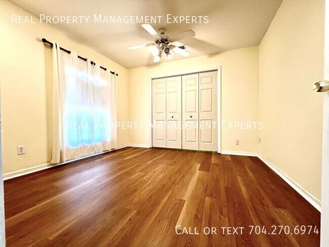 Building Photo - 9902 Redbud Tree Ct