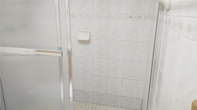 Building Photo - 6225 SW 131st Ct
