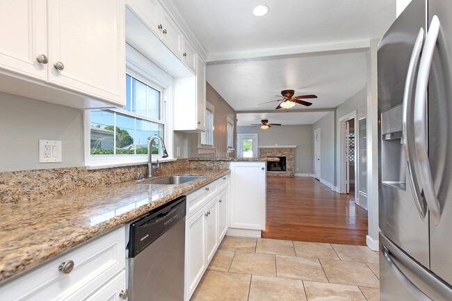 Building Photo - 4766 63rd St