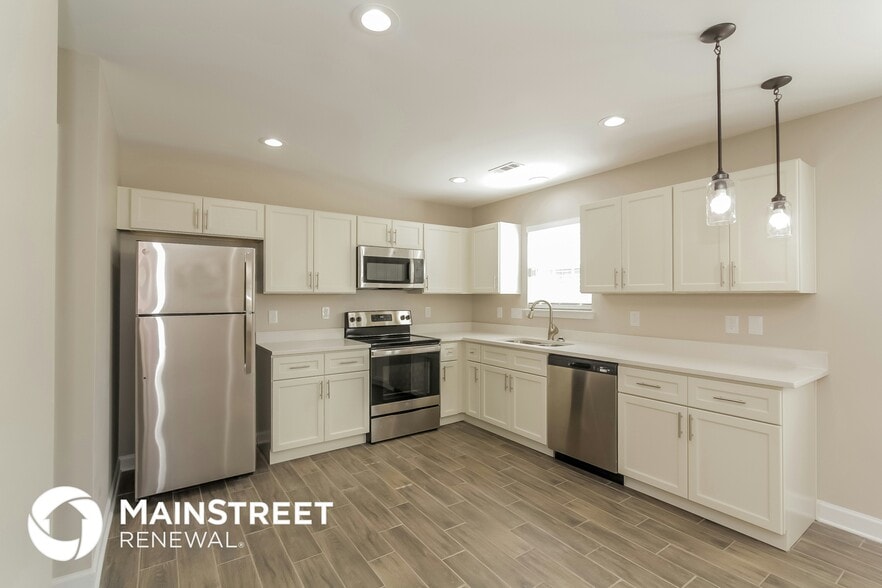 Building Photo - 2529 Manes Ct