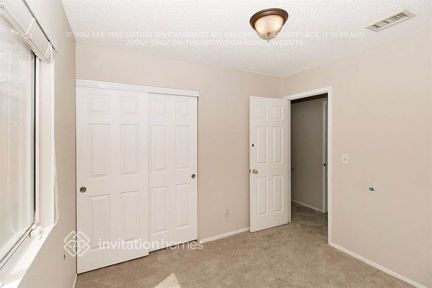 Building Photo - 6256 Small Point Dr