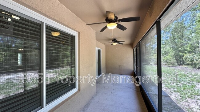 Building Photo - 10 Bellis Ct