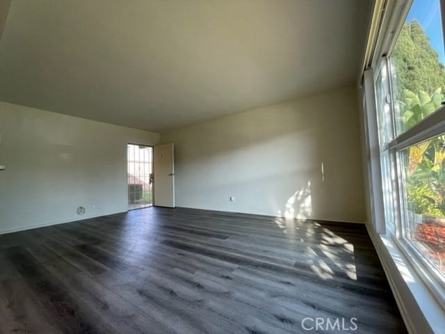 Building Photo - 1811 W Sallie Ln