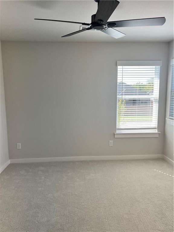 Building Photo - 622 Cosmos St