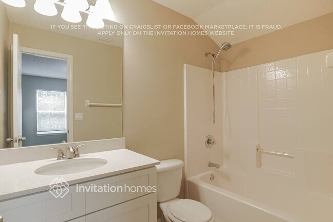 Building Photo - 744 S Heritage Creek Way