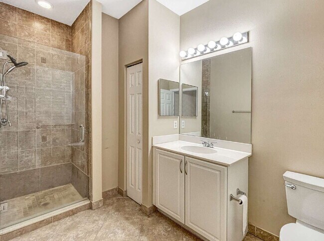 Building Photo - Well-Maintained 3-Bedroom Townhouse in Botanica | 1-Car Garage | Jupiter