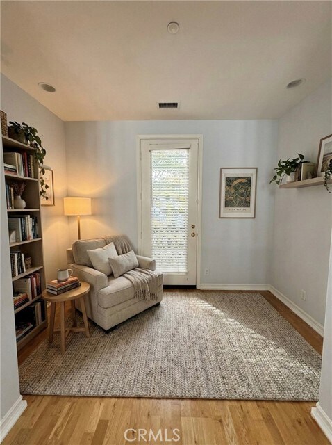 Building Photo - 3 New Dawn