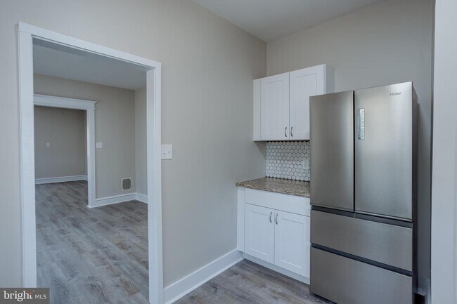 Building Photo - 1948 Lexington Ave