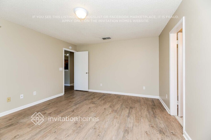 Building Photo - 2743 McCormick Woods Dr