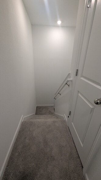 Building Photo - 542 Holly Lakes Dr