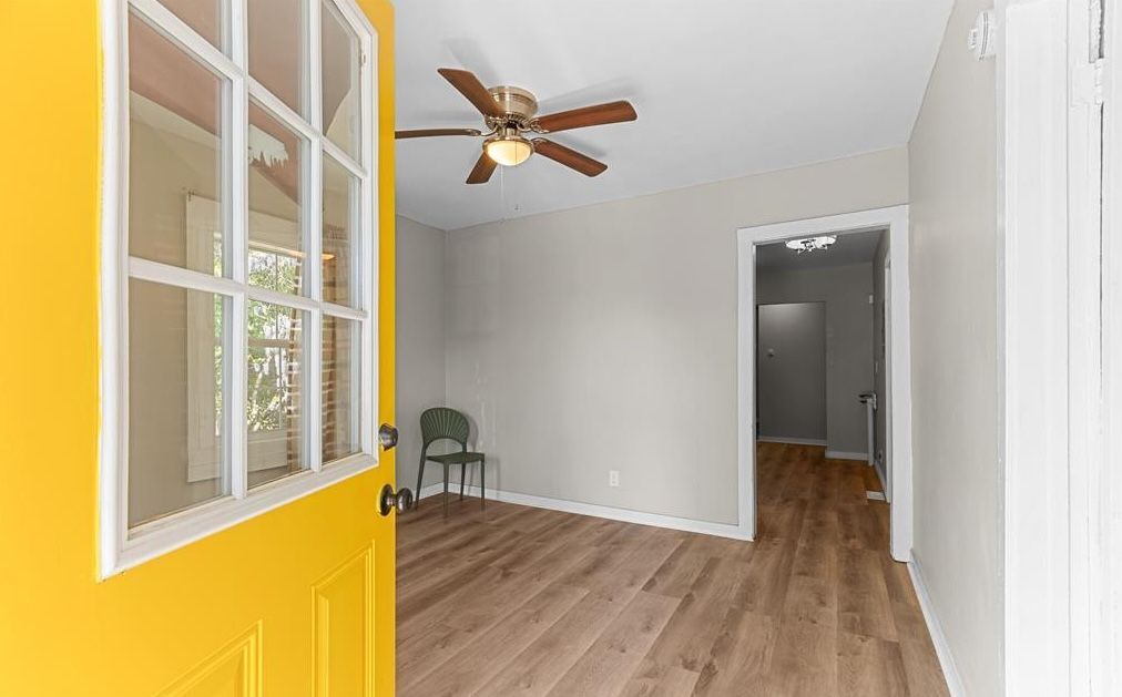 Building Photo - 2164 Monroe Ave