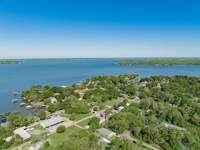 Building Photo - Available