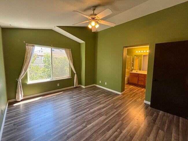 Building Photo - 1830 Highland Way