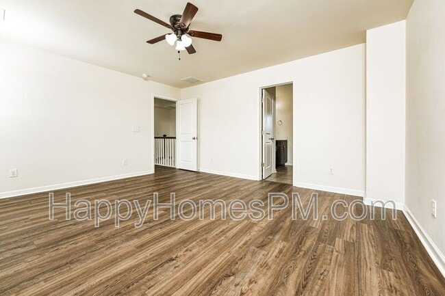 Building Photo - 514 Adalina Dr