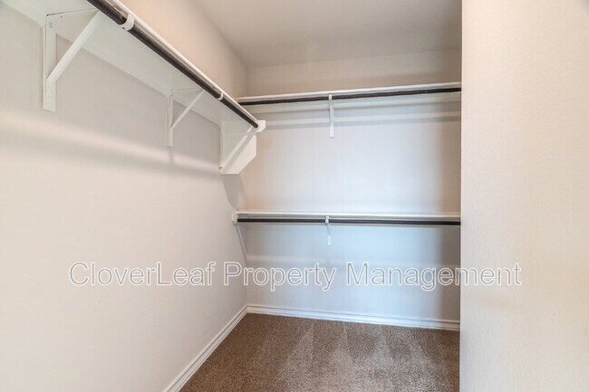 Building Photo - 22142 Pivot Point