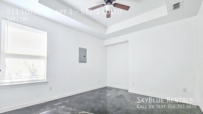 Building Photo - 511 Lotto Ln