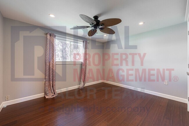 Building Photo - Exceptional Single-Story Living with Fenced Yard in Streetsboro